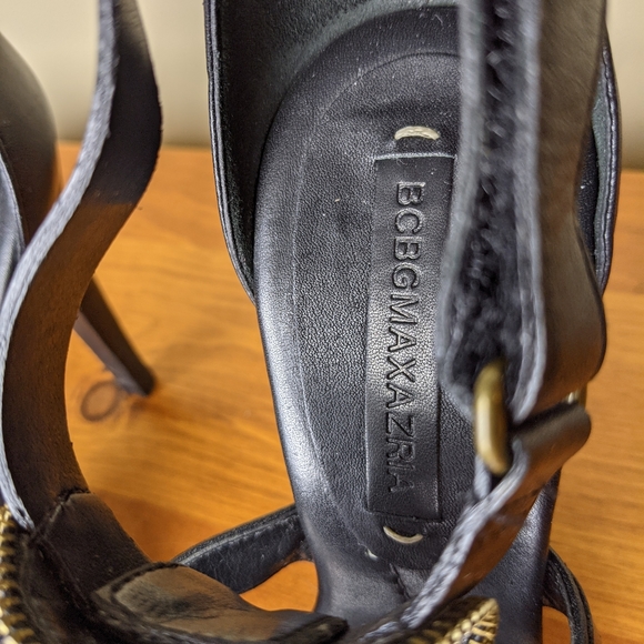 *Excellent Condition* BCBG Zipper Rose Heels - Picture 6 of 8